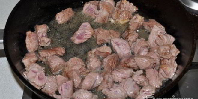 Рецепт тушеной говядины с картофелем