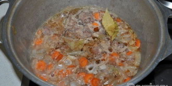 Рецепт тушеной говядины с картофелем