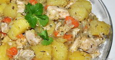 Рецепт Тушеной курицы с прованскими травами и овощами
