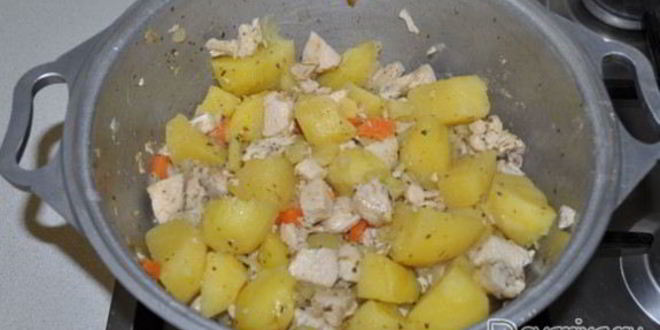 Рецепт тушеной курицы с прованскими травами и овощами