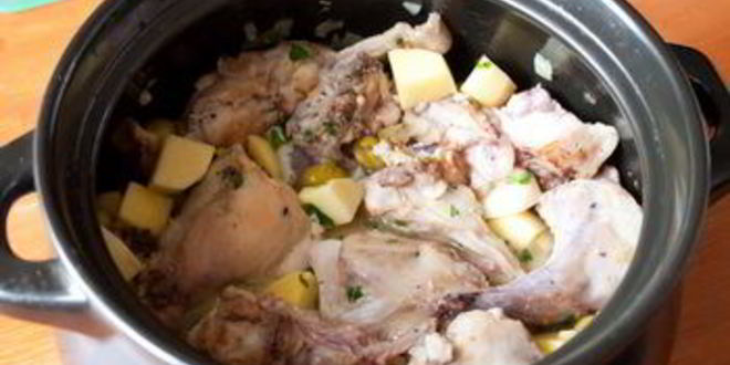 Рецепт тушеного кролика с картофелем и оливками