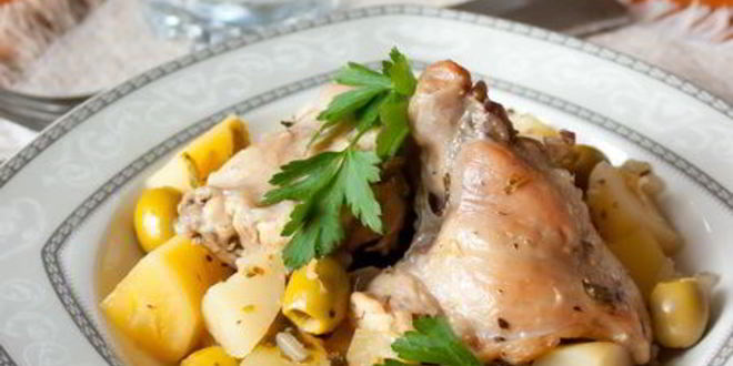 Рецепт тушеного кролика с картофелем и оливками