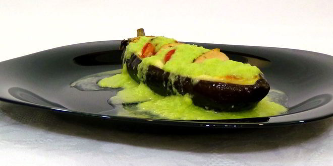 Рецепт Баклажанов, фаршированных курицей и овощами