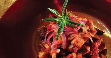 Рецепт Баклажанов с луком в критском соусе