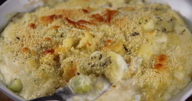 Рецепт Гратен из белой рыбы и лука-порея