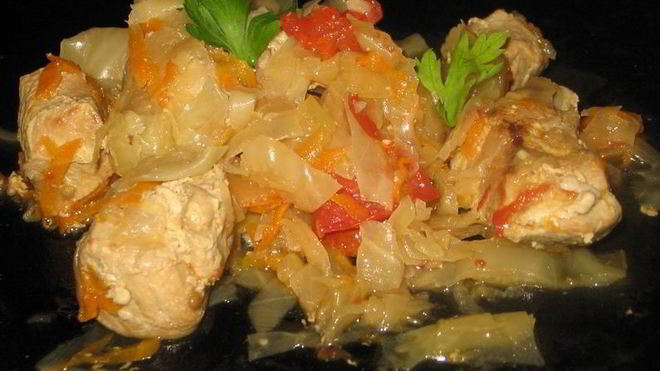 Рецепт капусты со свининой в мультиварке