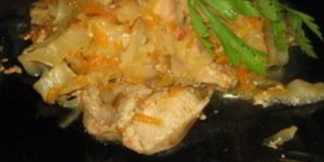 Рецепт капусты со свининой в мультиварке