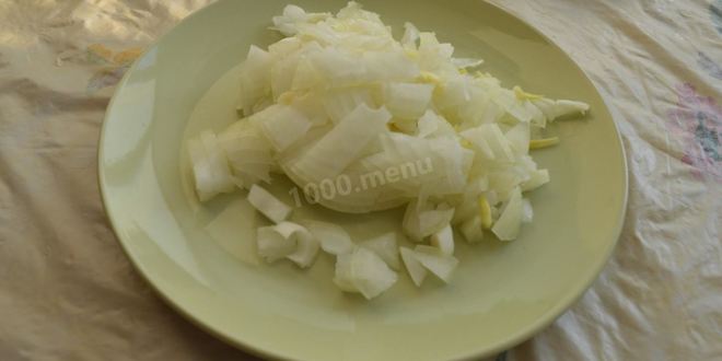 Рецепт тушеной капусты с сосисками в мультиварке