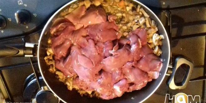 Рецепт куриной печени с грибами