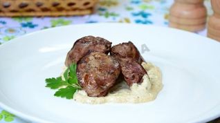 Рецепт Куриной печени в сливочно-горчичном соусе