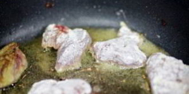 Рецепт куриной печени, жареной с луком
