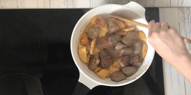 Рецепт печени с айвой под апельсиновым соусом