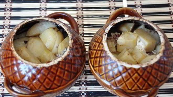 Рецепт печени с грибами запеченная в горшочке