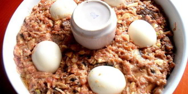 Рецепт воскресного мясного кольца с печенью и грибами