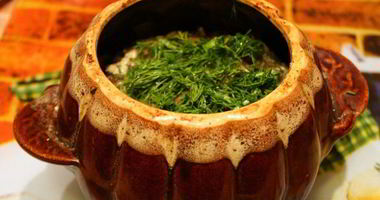 Рецепт Пельменей с грибами в горшочках