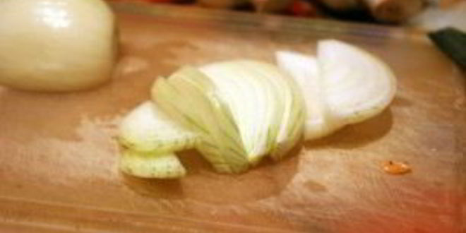 Рецепт пельменей с грибами в горшочках