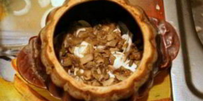 Рецепт пельменей с грибами в горшочках