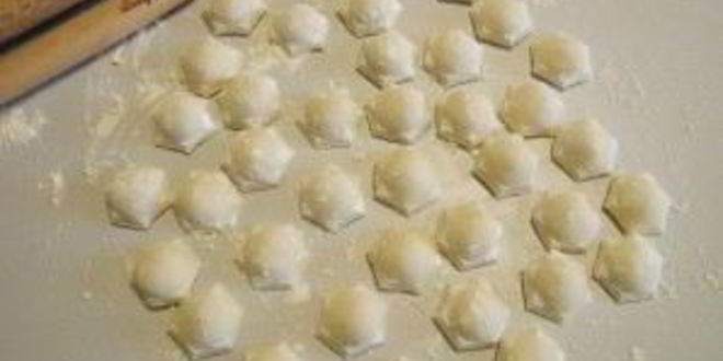 Рецепт пельменей с сыром в духовке