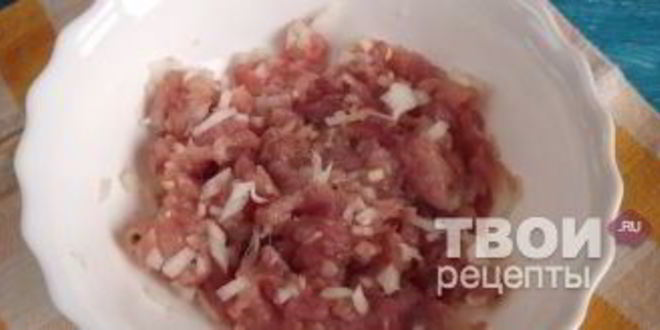 Рецепт пельменей, запеченных со сметаной и сыром