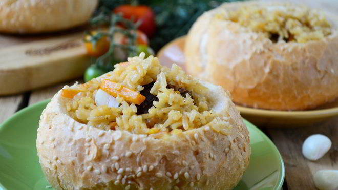 Рецепт булочек, фаршированных пловом