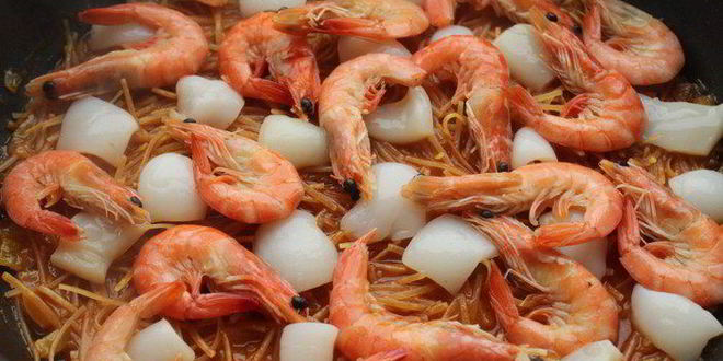 Рецепт паэльи с пастой и морепродуктами фидеуа