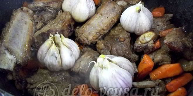 Рецепт плова по-домашнему со свиными ребрами