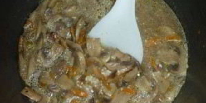 Рецепт плова с грибами в мультиварке