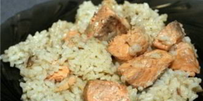 Рецепт плова с рыбой в мультиварке