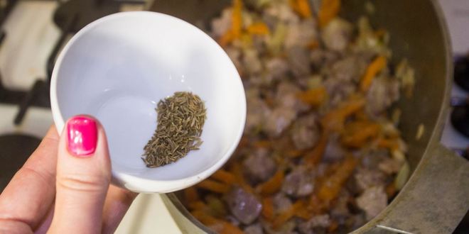 Рецепт плова со свининой в казане на плите