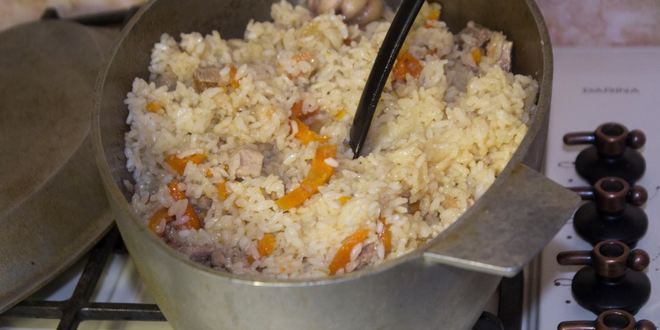 Рецепт плова со свининой в казане на плите