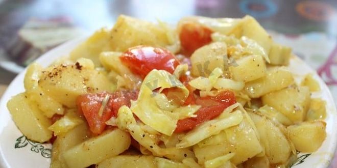 Рецепт Бандгобхи алу сабджи — индийского рагу из картофеля и капусты
