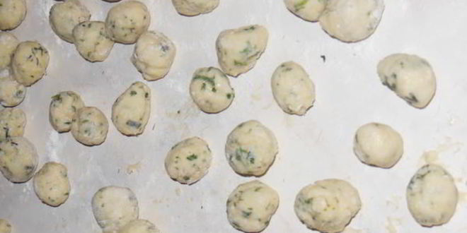 Рецепт мясного рагу с сырными клецками