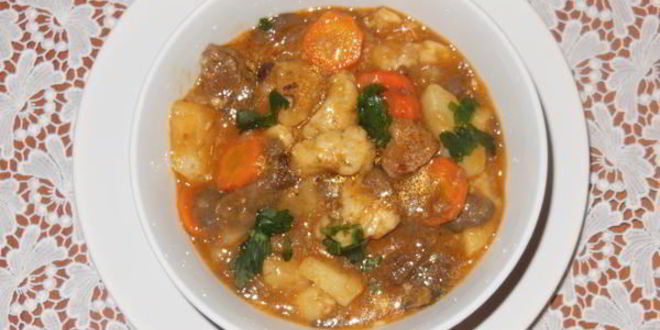 Рецепт мясного рагу с сырными клецками