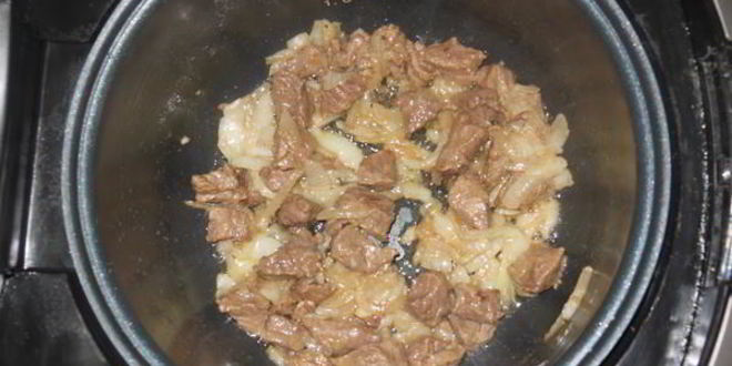 Рецепт мясного рагу с сырными клецками