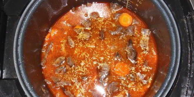 Рецепт мясного рагу с сырными клецками