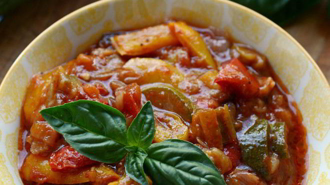 Рецепт овощного рагу с кабачками