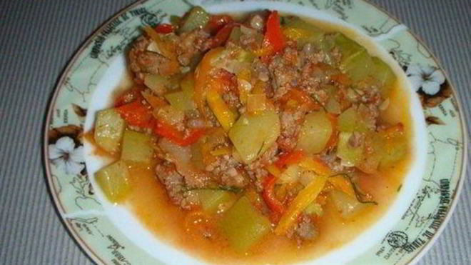Рецепт рагу из кабачков с фаршем