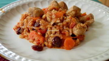 Рецепт Свиного рагу с перловкой и клюквой