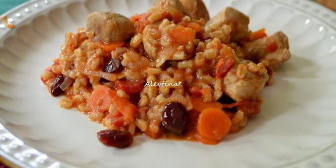 Рецепт Свиного рагу с перловкой и клюквой