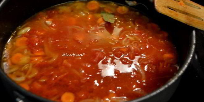 Рецепт свиного рагу с перловкой и клюквой