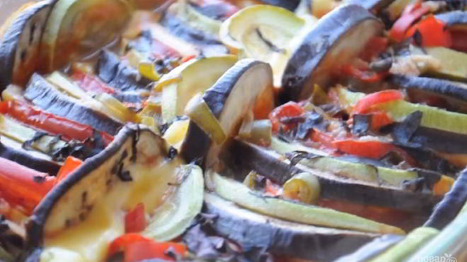 Рецепт рататуя с сыром в остром соусе