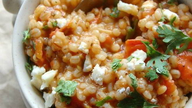 Рецепт чесночно-томатного ризотто из перловки