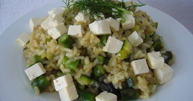 Рецепт Весеннего ризотто со спаржей, фенхелем, цукини и фетой