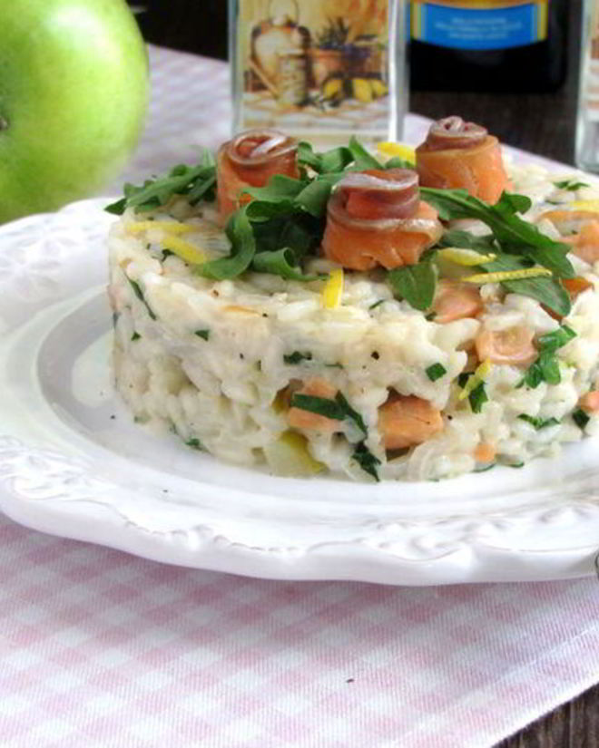 Рецепт яблочного ризотто с копченым лососем