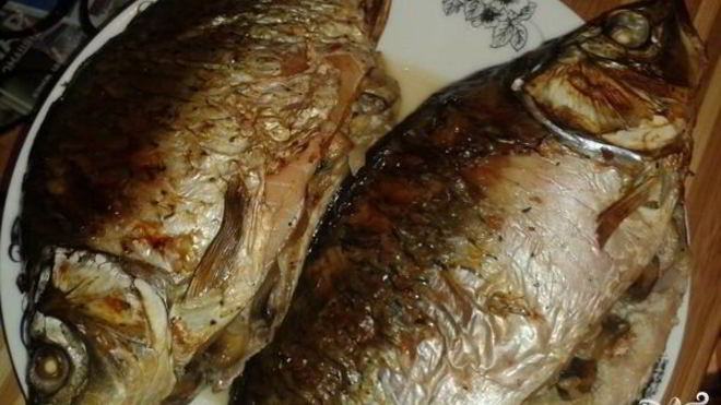 Рецепт карпа, запеченного в сметане