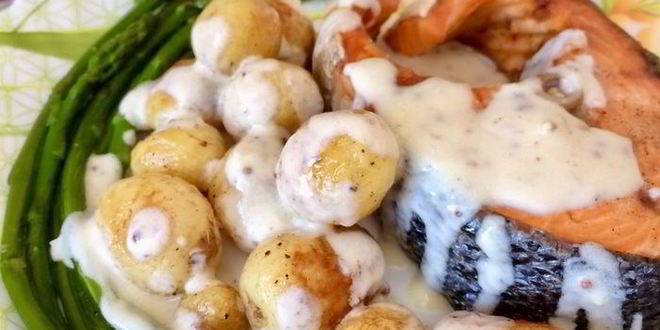 Рецепт семги с овощами под сливочно-горчичным соусом