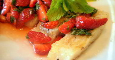 Рецепт Трески с клубничной сальсой