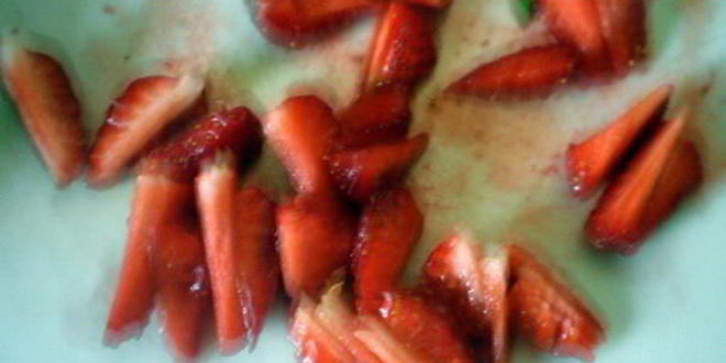 Рецепт трески с клубничной сальсой