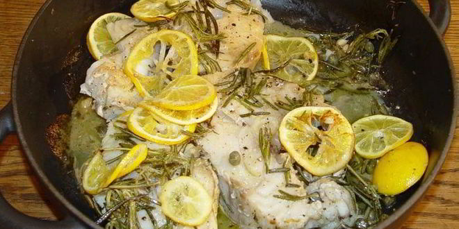 Рецепт трески с розмарином и каперсами