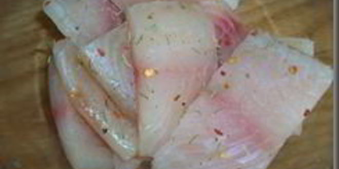 Рецепт тушеной рыбы под соусом из сметаны